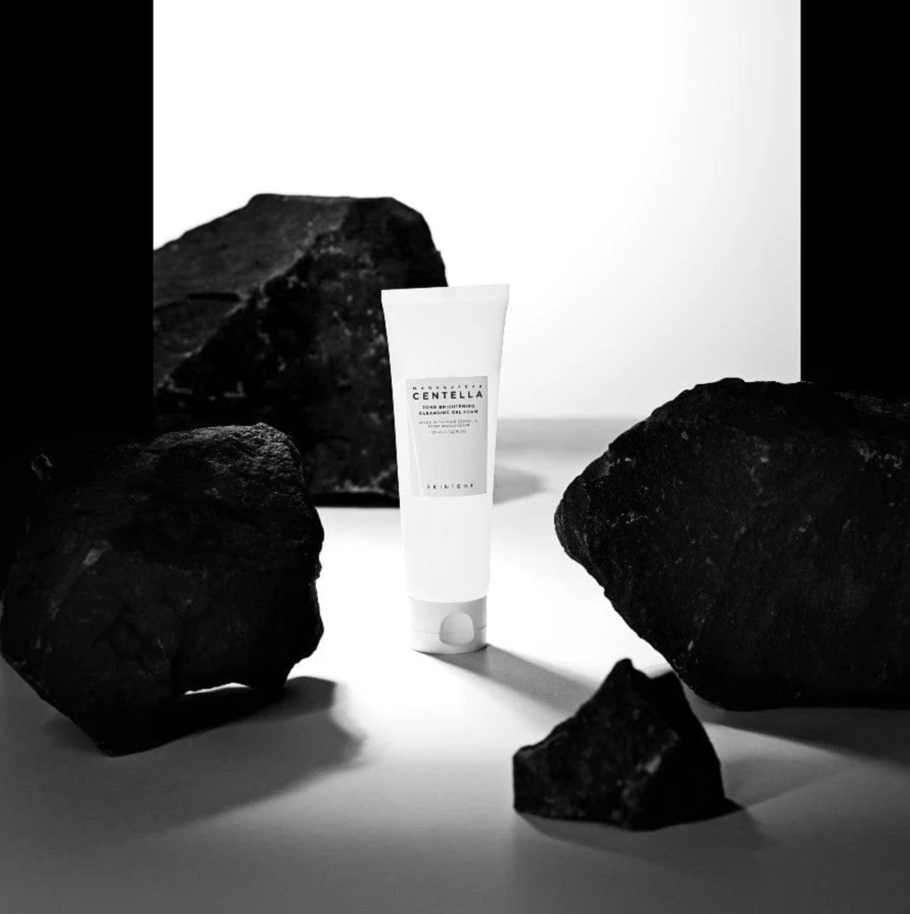 Skin1004 Tone Brightening Cleansing Gel Foam